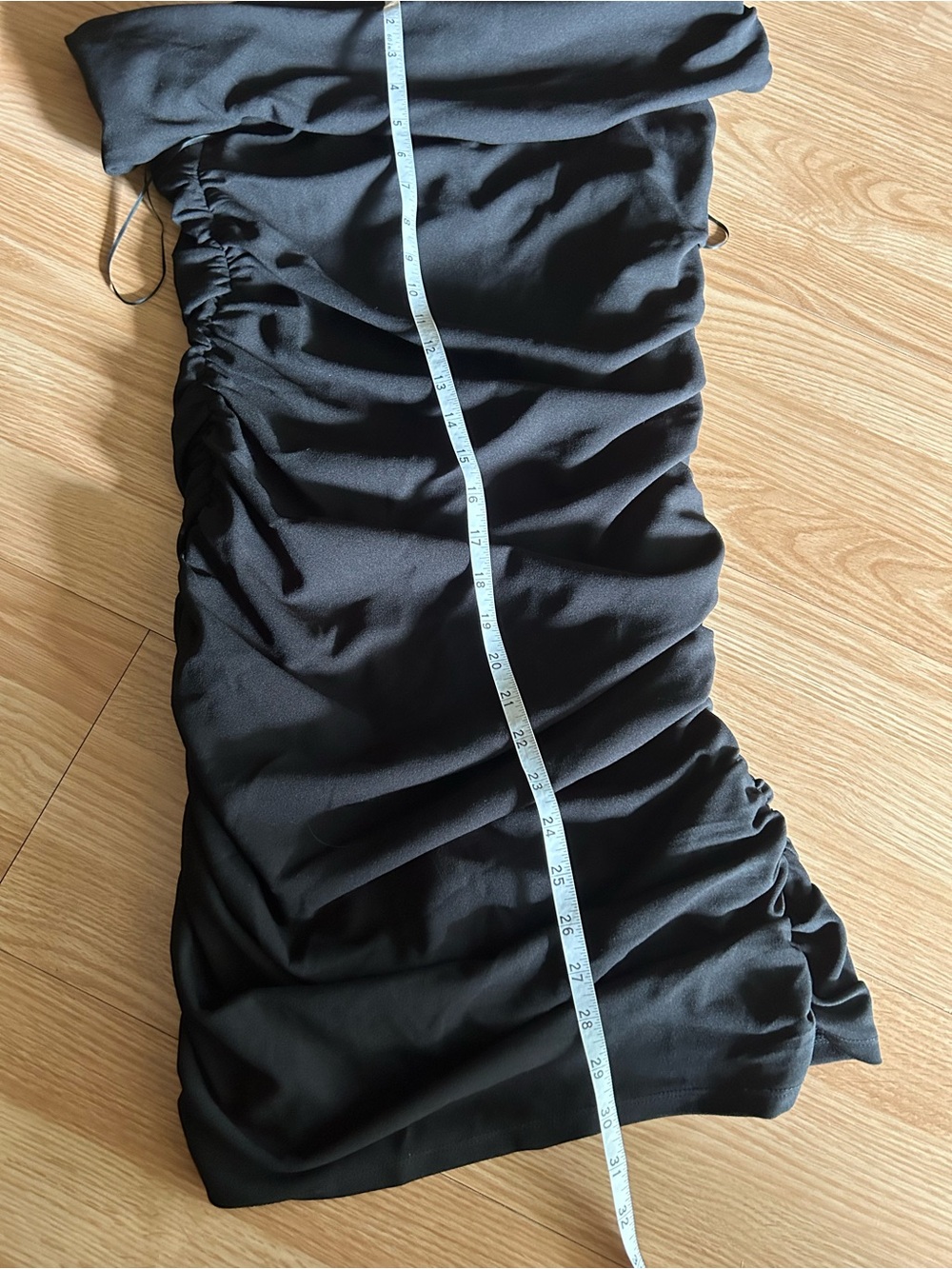 NWT Abercrombie & Fitch Black Off the Shoulder Mini Ruched Dress Medium - Picture 5 of 9